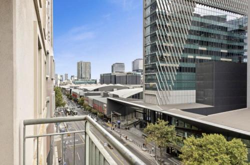 Readyset Apartments Melbourne Room Type - Three-Bedroom Standard Apartment Readyset Apartments Melbourne Room Type - Three-Bedroom Standard Apartment