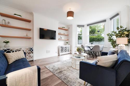 Hububb Luxury Apartment Ealing - Tap to explore photos