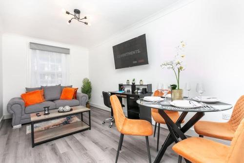 Cosy Comfy 1 Bedroom in Central Location - Tap to explore photos