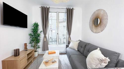 Brand new flat near Eiffel Tower - Tap to explore photos