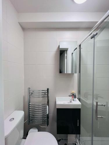 The Nest 1 Bedroom Studio - Tap to explore photos