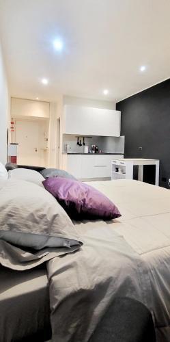 Roma Luxury Loft - Tap to explore photos