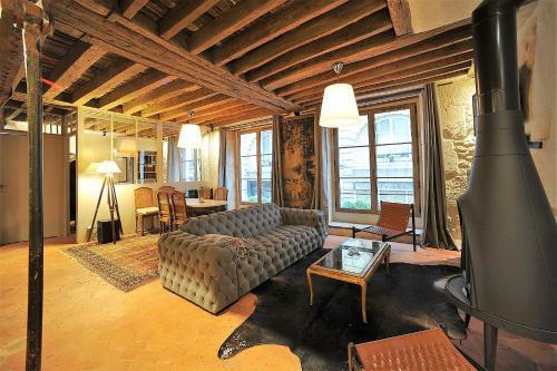 Beautiful apartment in historical Marais