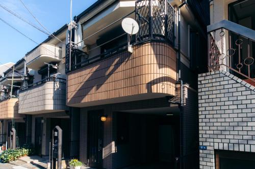 Garfield home Shinjuku - Tap to explore photos