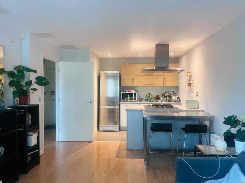 Chill vibe in one bedroom flat - Tap to explore photos