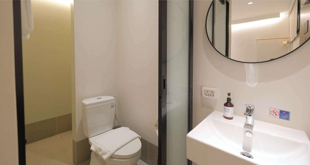 SimpleStay Chatuchak, SureStay Collection by Best Western - Tap to explore photos