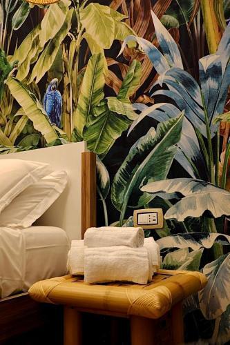 Eterna Suites Roma - Tap to explore photos