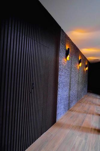 Eterna Suites Roma - Tap to explore photos