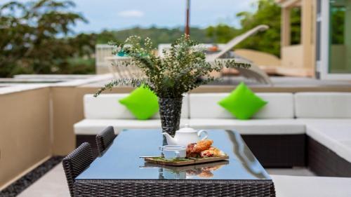 Villa Cabo with Panoramic Sea Views - Tap to explore photos