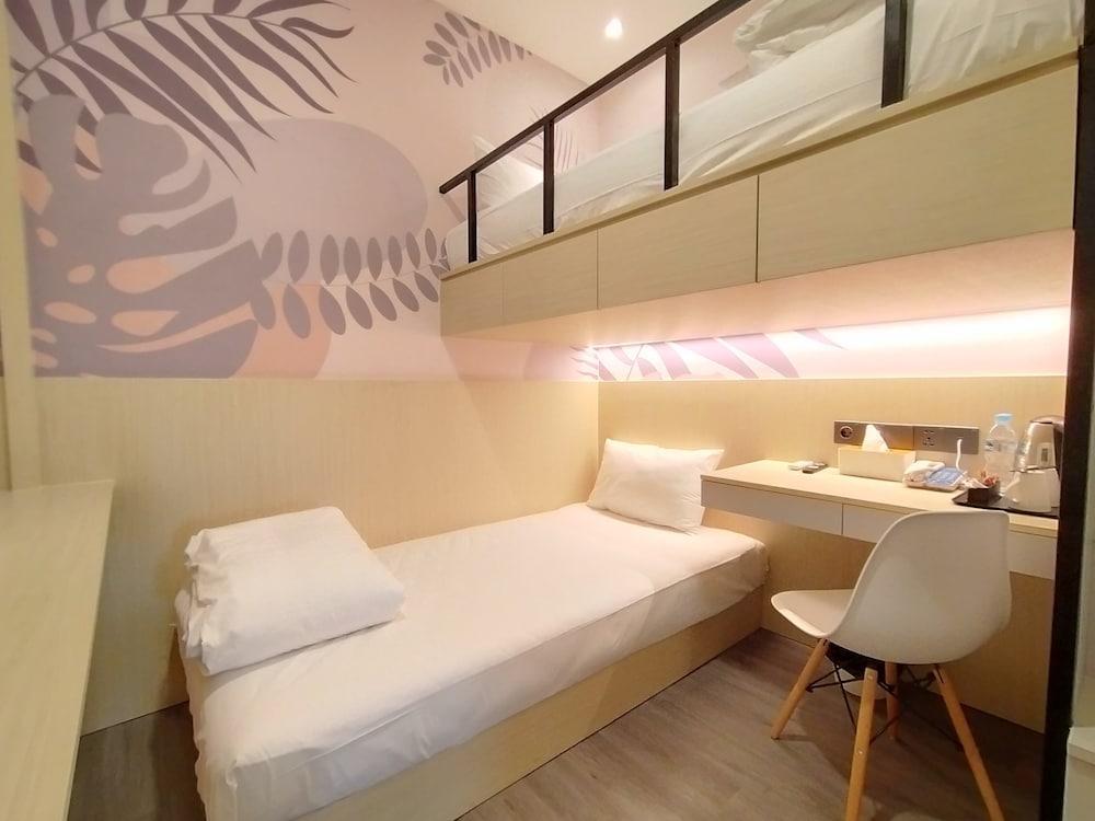True Blue Menteng Jakarta Room Type - Standard Twin Room