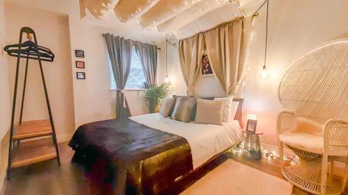 Stunning 2 bedrooms apartment - Tap to explore photos