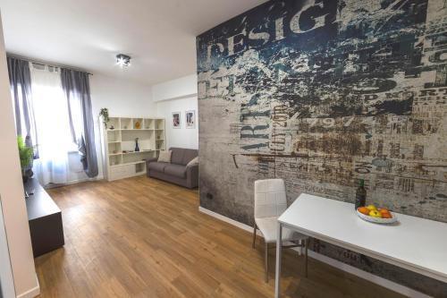 Liu Home Tiburtina Stay in Rome - Tap to explore photos