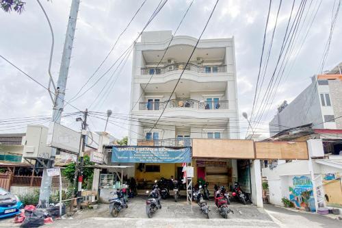 Tangki Premier Residence RedPartner - Tap to explore photos