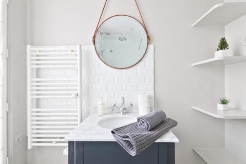 Superb Appartement Quartier Tour Eiffel 8 Free Netflix - Tap to explore photos