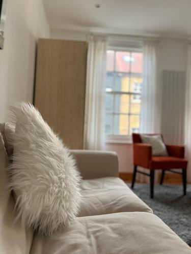 London Flat in Shoreditch - Tap to explore photos