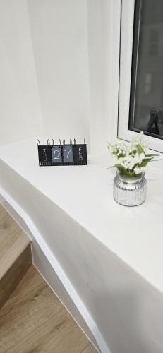 Croydon Serviced Accommodation - Tap to explore photos