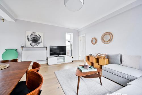 GuestReady - Charming retreat in Marylebone - Tap to explore photos