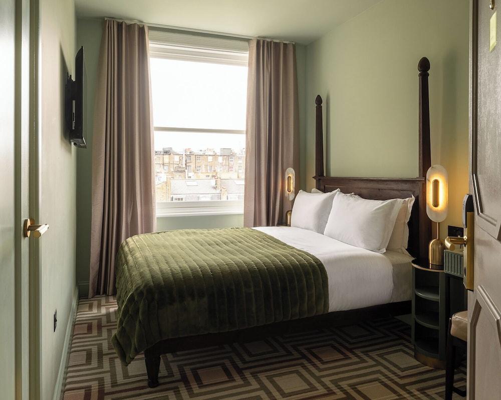 Ellen Kensington Room Type - Classic Room