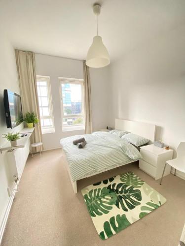 The Shoreditch Rooftop - 2BDR Home - Tap to explore photos