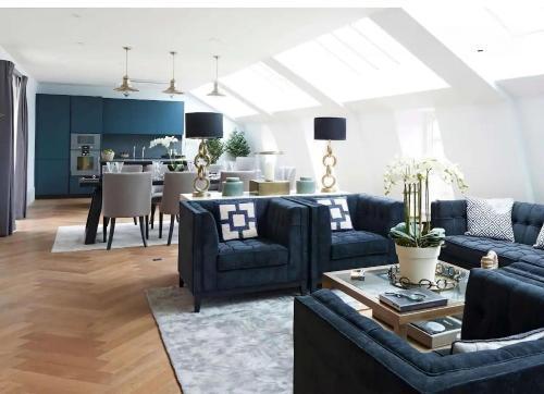 Luxe London Skyline View Penthouse - Tap to explore photos