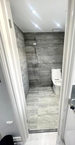 Premium studio flat rental - Tap to explore photos