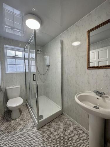 Smart Studio London - Tap to explore photos