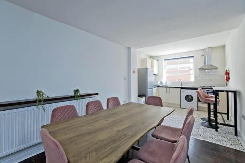 Imperial Medina House-Whitechapel Apartment - Tap to explore photos