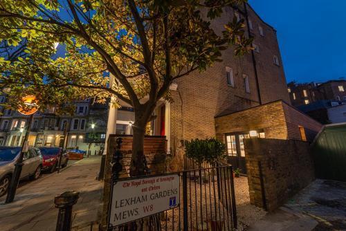 Lexham House - Tap to explore photos