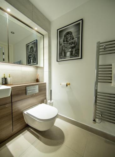 Heathrow Haven Room Type - Two-Bedroom Apartment