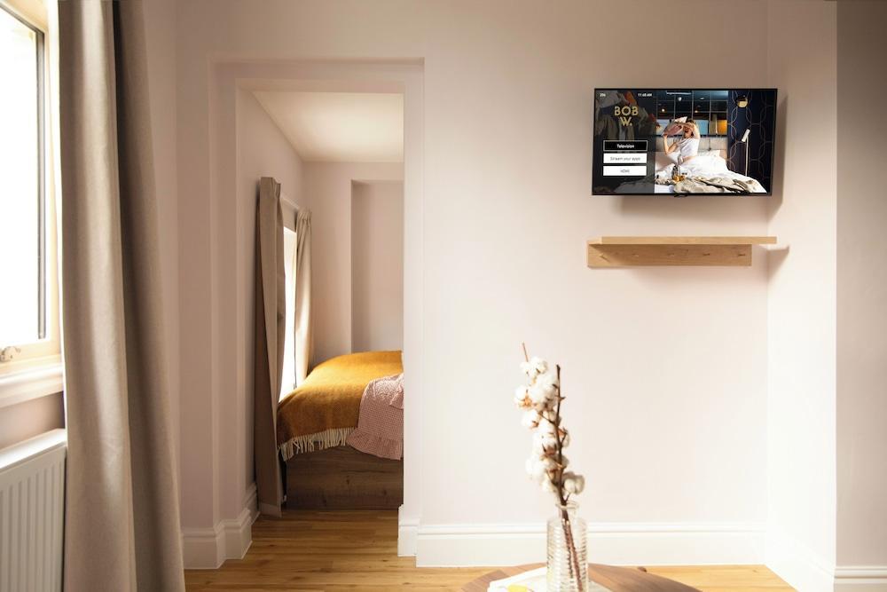 Bob W London Olympia Room Type - Original Studio - Kitchenette