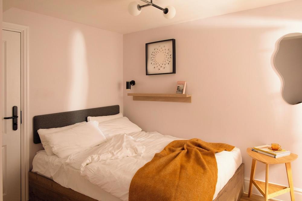 Bob W London Olympia Room Type - Compact Room - Lower Ground