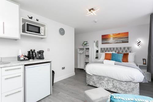 Serene Studio apartment Sydenham - Tap to explore photos
