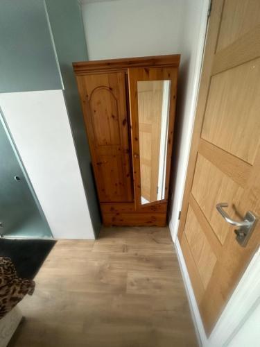 Room with ensuite - Tap to explore photos