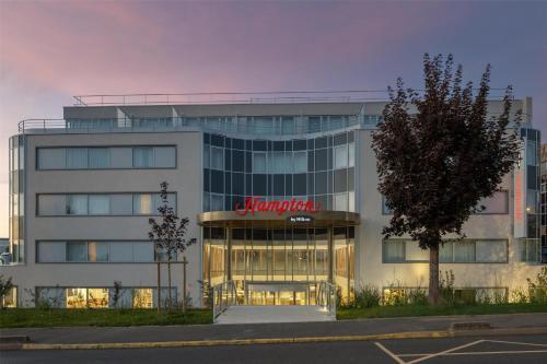 Hampton By Hilton Paris Charles De Gaulle Airport - Tap to explore photos