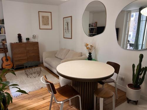Appartement neuf design - Montmartre - Tap to explore photos