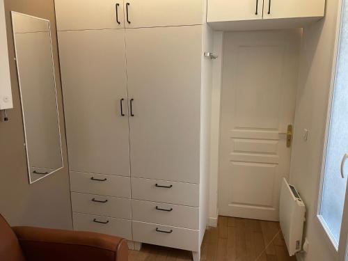 Appartement au cœur de Paris - Tap to explore photos