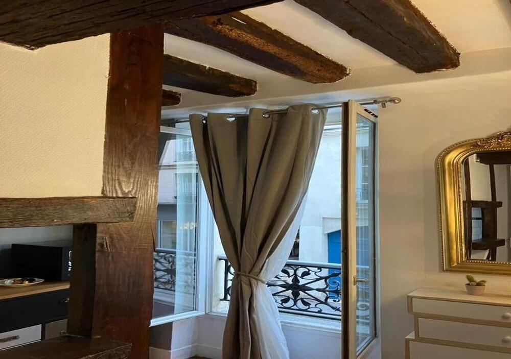 Elegant Retreat by Le Marais - Tap to explore photos