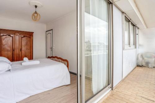 Appartement Leroy balcon - Welkeys - Tap to explore photos
