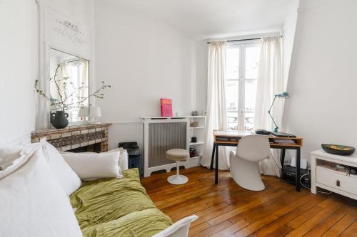Luxe appartement Parisien - Tap to explore photos