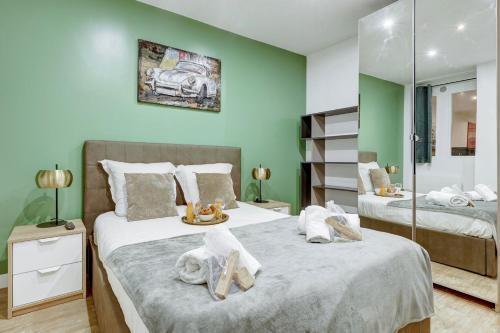 Bluestay 157 - Superb apartment - Tap to explore photos