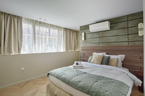 Résidence Luxembourg St Germain des Près by Studio prestige - Tap to explore photos