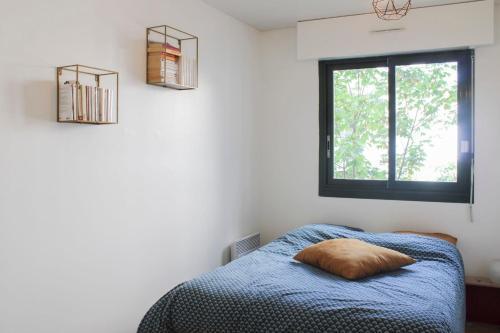 1 bedroom apartment with garden - Tap to explore photos