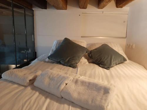 Bel Appartement Parisien, TYPIQUE DU MARAIS