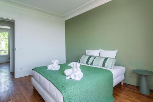 Appartement spacieux Vue sur Tour Effeil - Puteaux