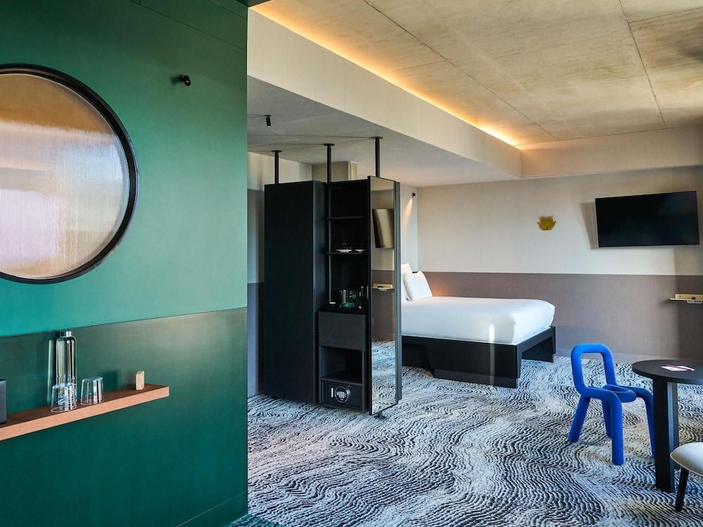 Tribe Paris Clichy Room Type - Room, 1 Queen Bed, Terrace (Tribe Max) Tribe Paris Clichy Room Type - Room, 1 Queen Bed, Terrace (Tribe Max)