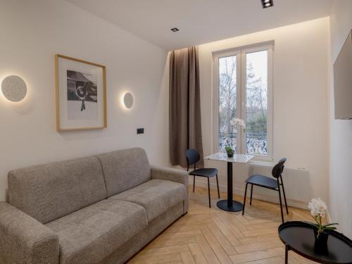 Pretty Studio in Pantin - Tap to explore photos
