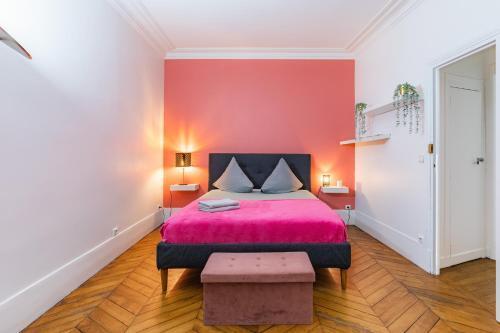Top Appartement Avenue Ternes Paris - Tap to explore photos