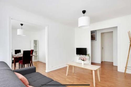 Superbe appartement lumineux et calme - Tap to explore photos