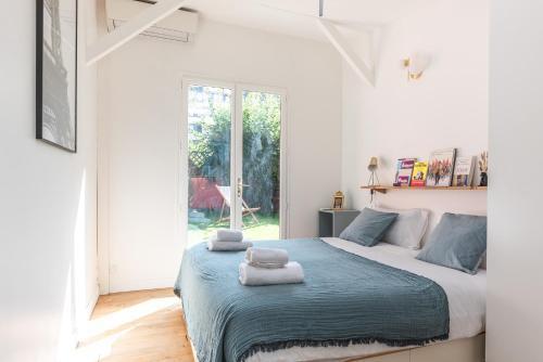 Charming house with garden - 8 guests - Near Paris - Tap to explore photos