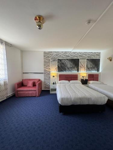 Hotel Grand Paris Room Type - Triple Room